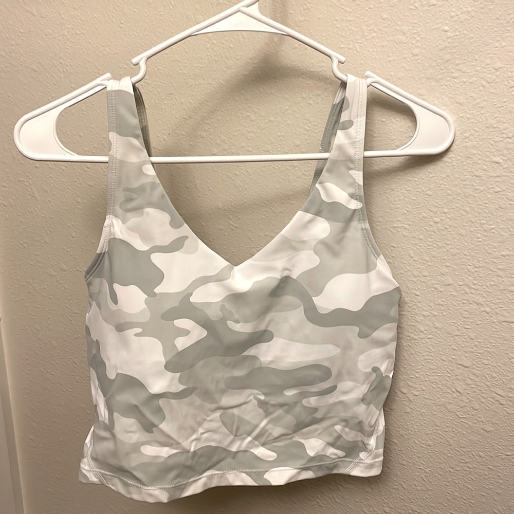 White camo workout cropped tank